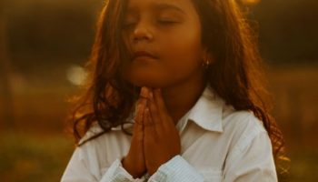prayers-for-children-featured-image-696x345